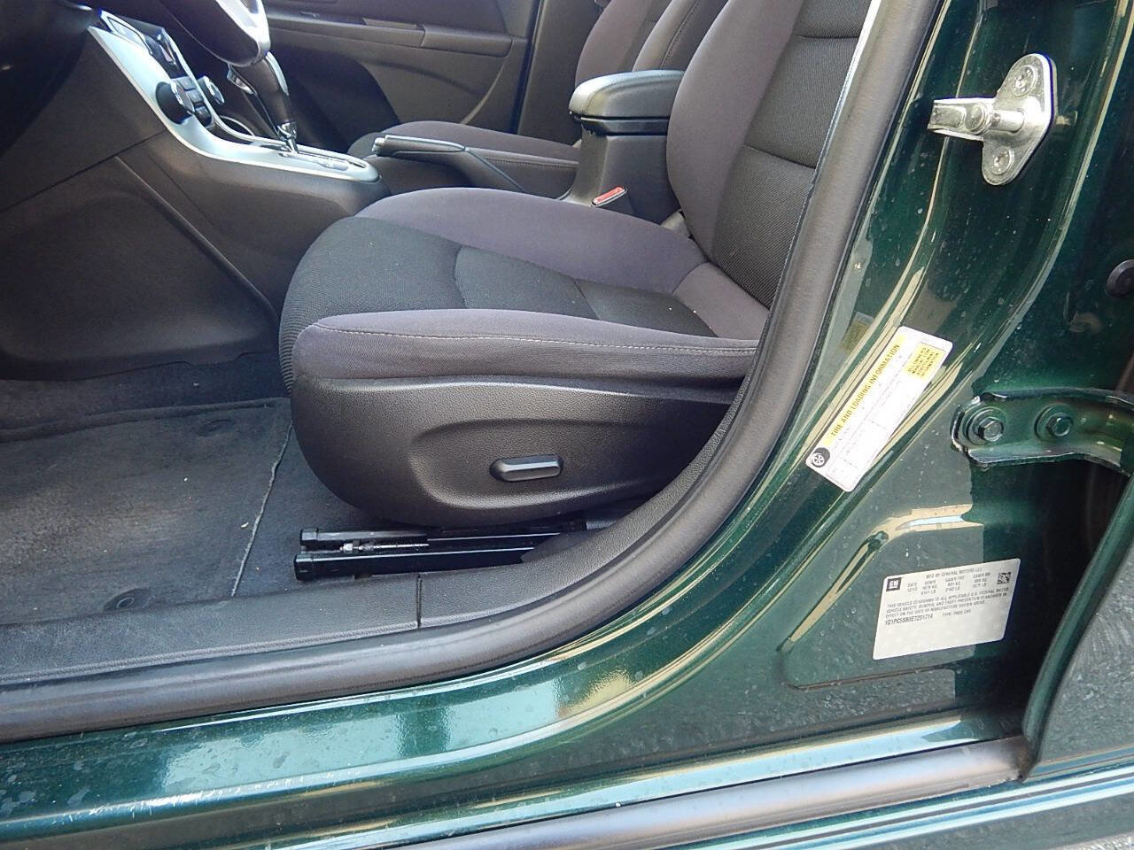 Used 2014 Chevrolet Cruze LT w/ All-Star Edition image 29