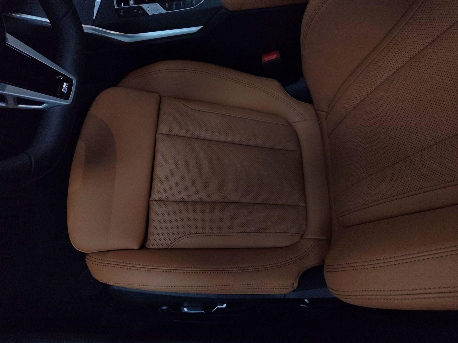 Used 2026 BMW 330i Sedan w/ M Sport Package RWD image 13
