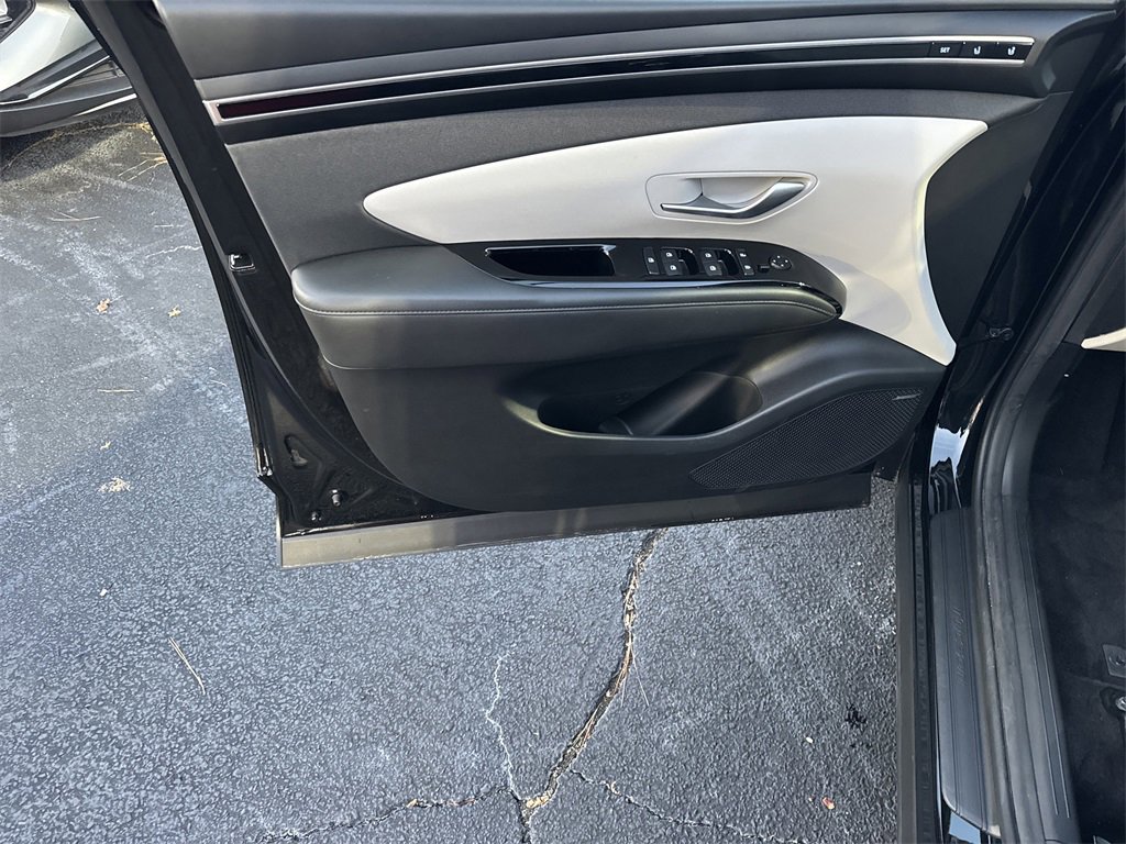 Used 2022 Hyundai Tucson Limited image 10