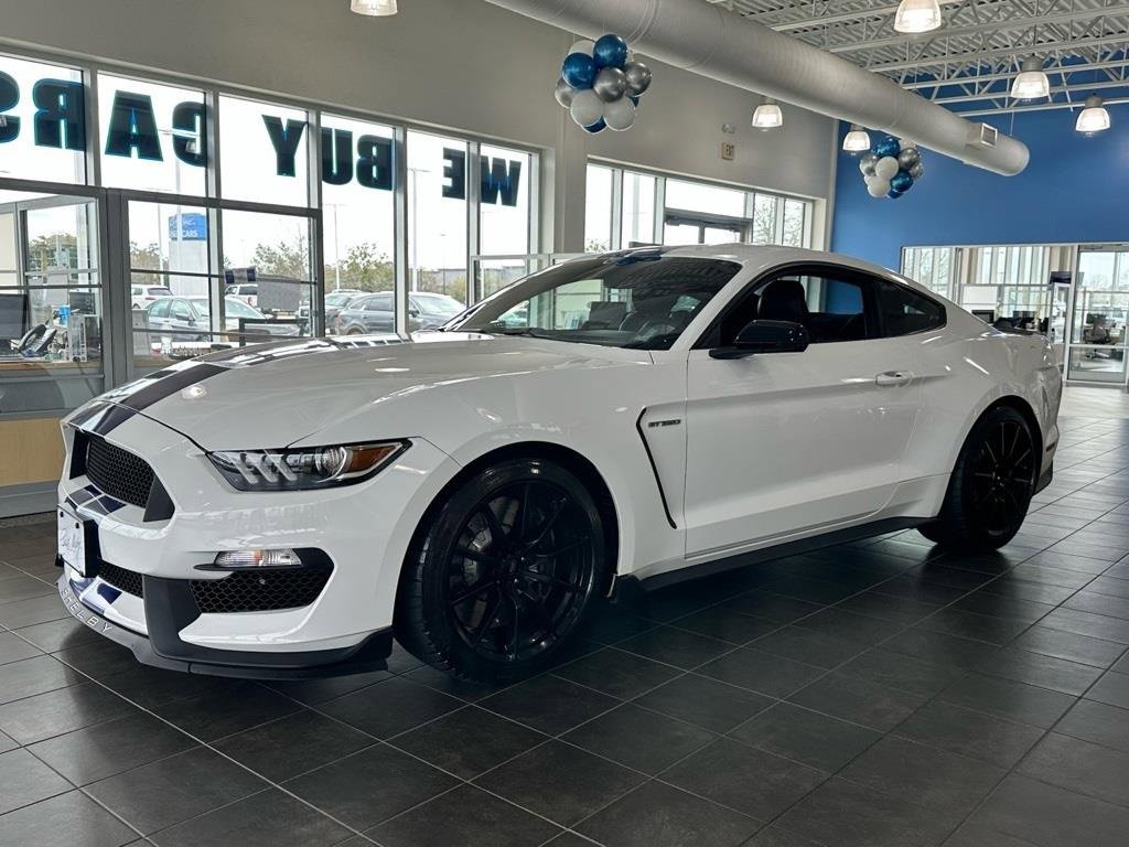 Used 2016 Ford Mustang Shelby GT350 w/ Technology Package image 4