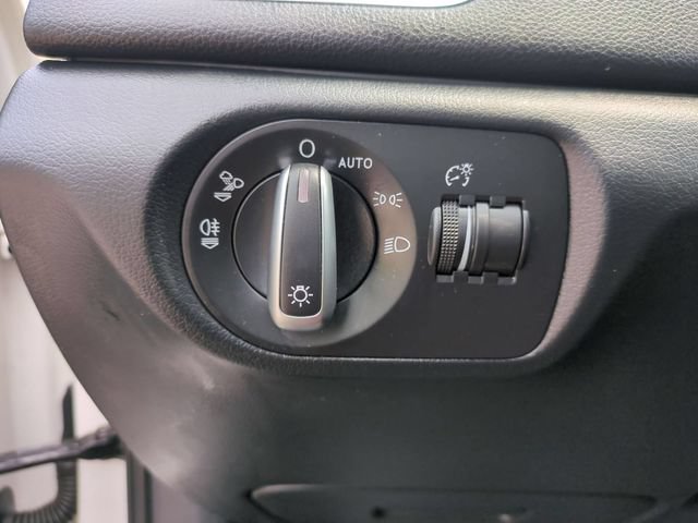 Used 2018 Audi Q3 2.0T Premium Plus w/ Premium Plus Package AWD/4WD image 22