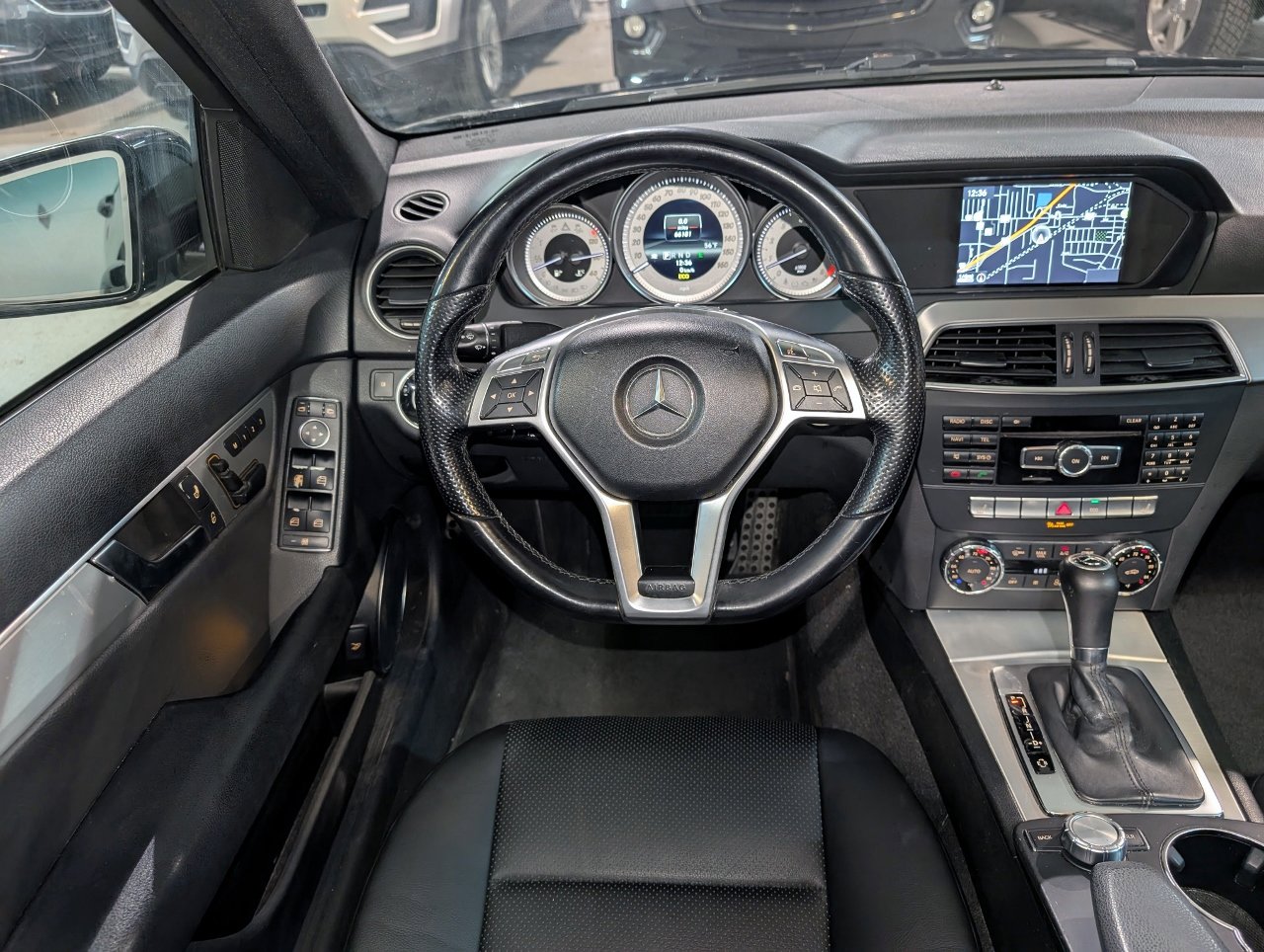 Used 2013 Mercedes-Benz C 300 4MATIC Sedan image 4