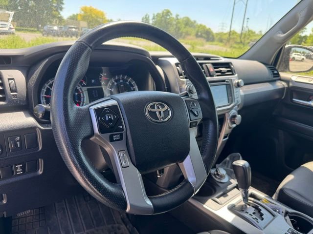 Used 2014 Toyota 4Runner SR5 Premium w/ Convenience Package AWD/4WD image 9