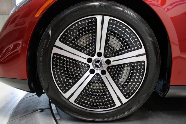 Used 2022 Mercedes-Benz EQS 450+ Sedan image 33