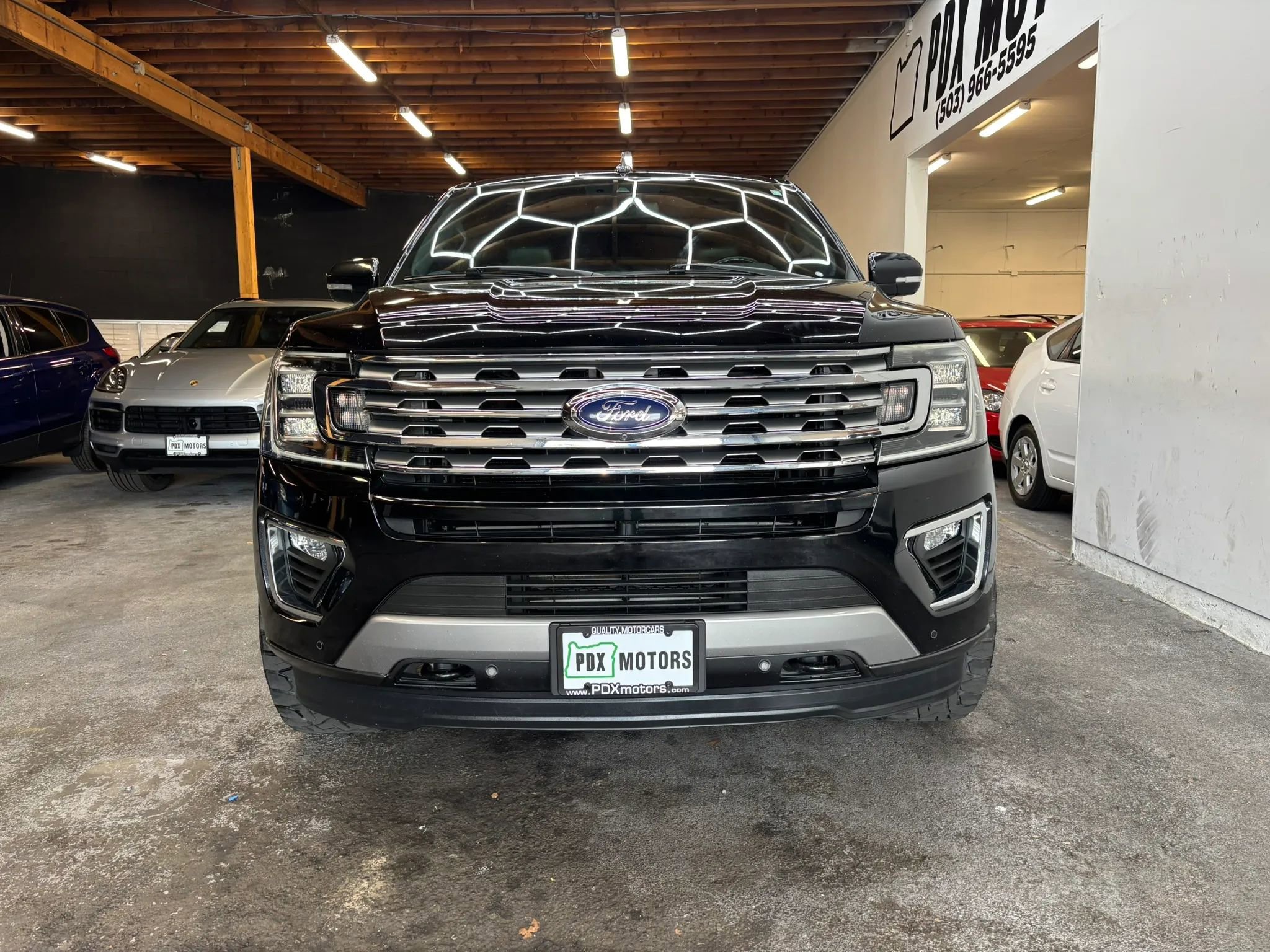 Used 2018 Ford Expedition Max Limited w/ Equipment Group 302A AWD/4WD image 3