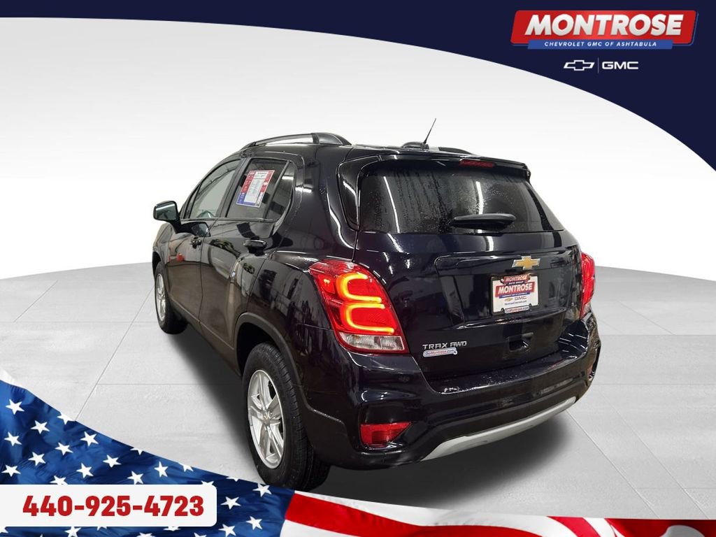 Used 2022 Chevrolet Trax LT w/ LT Convenience Package image 3
