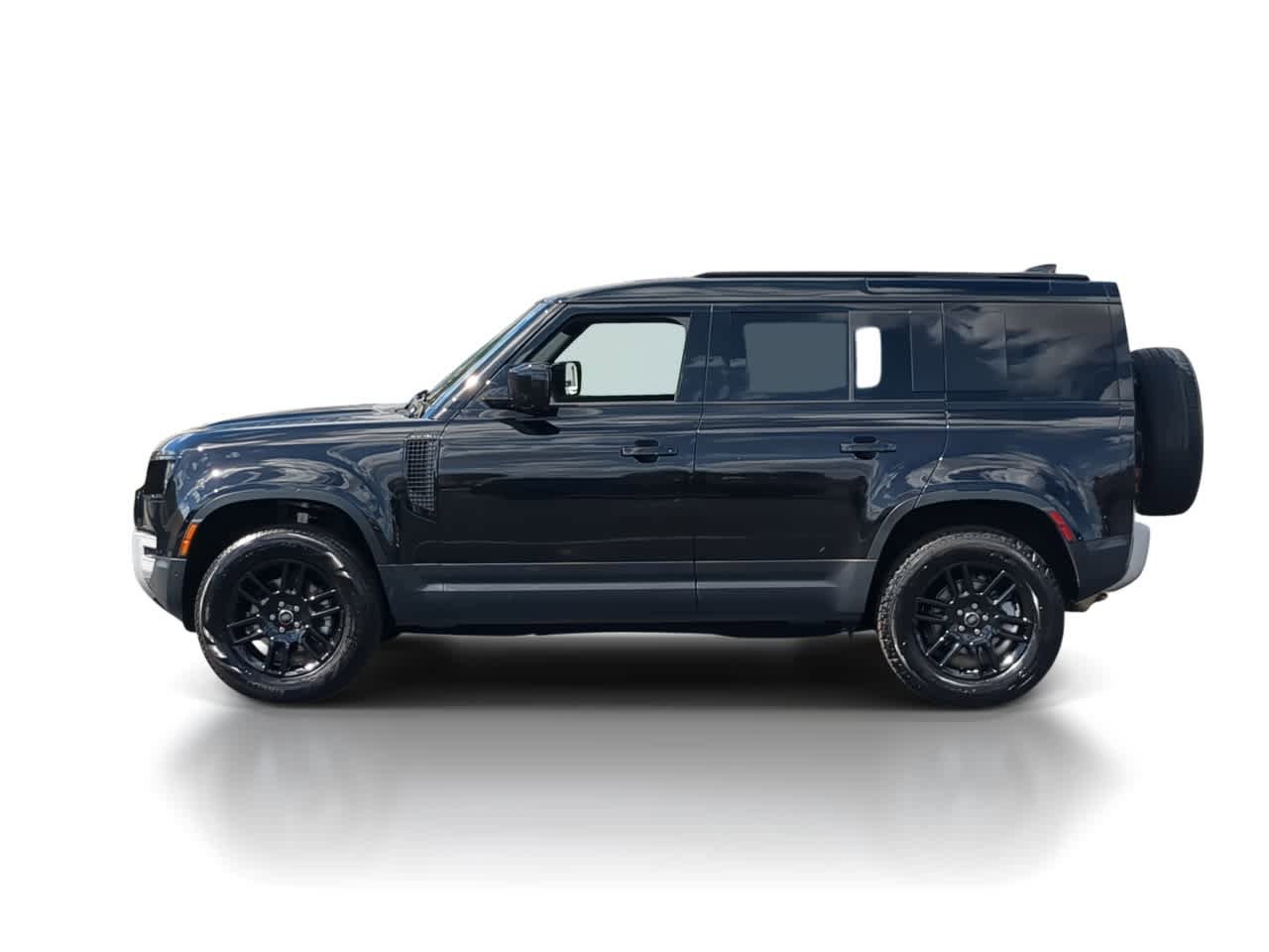 Used 2025 Land Rover Defender 110 S AWD/4WD image 5