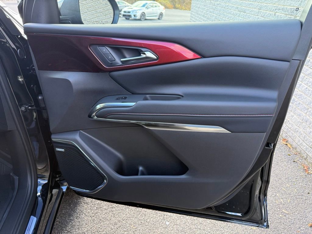 New 2026 Chevrolet Traverse RS w/ LPO, Floor Liner Package image 19