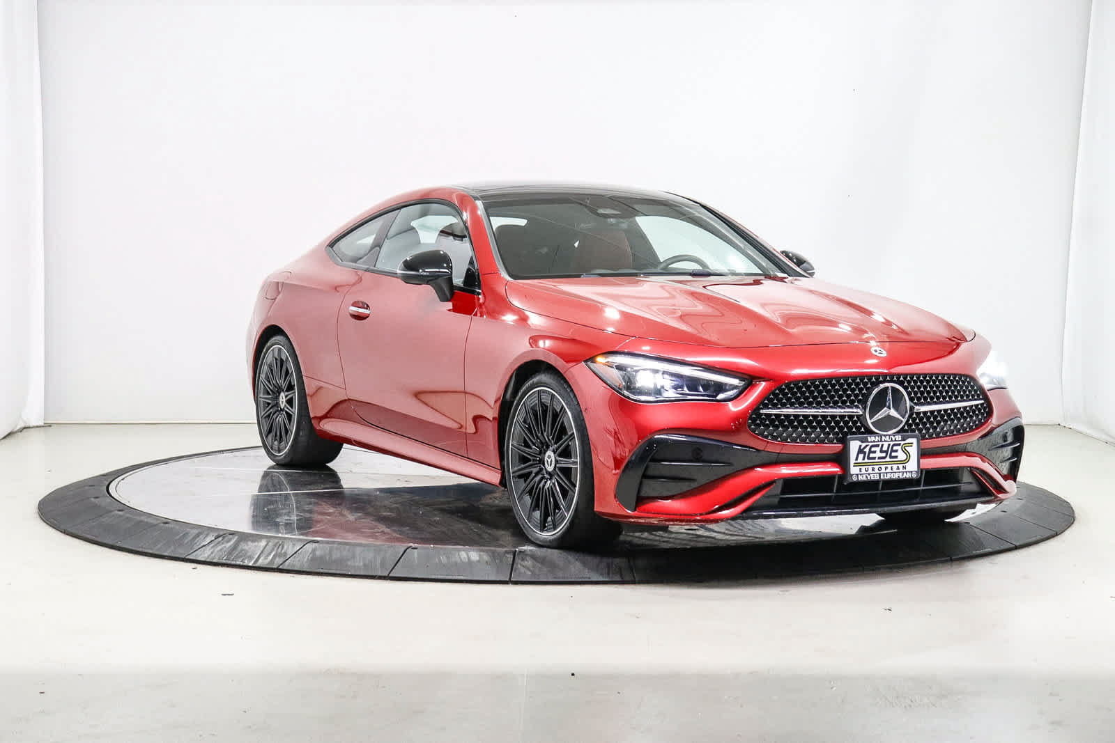 Certified 2026 Mercedes-Benz CLE 300 4MATIC Coupe image 5