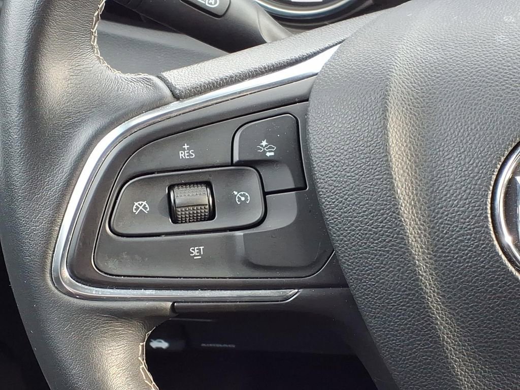 Used 2023 Buick Encore GX Select image 11