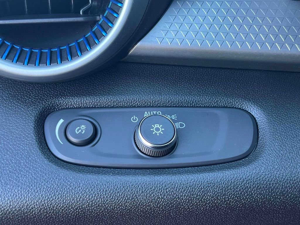 Used 2024 Chevrolet Trax LS FWD image 18