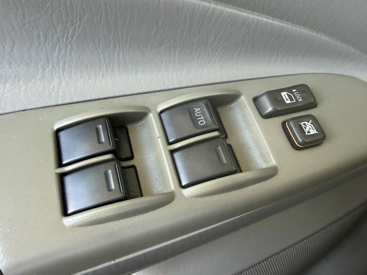 Used 2006 Toyota Tacoma PreRunner RWD image 21