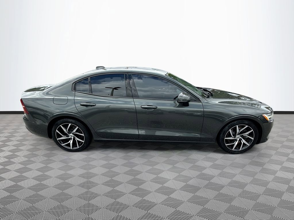 Used 2019 Volvo S60 T5 Momentum w/ Multimedia Package image 9