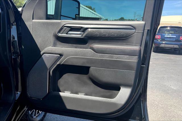 Used 2024 GMC Sierra 2500 AT4X image 26