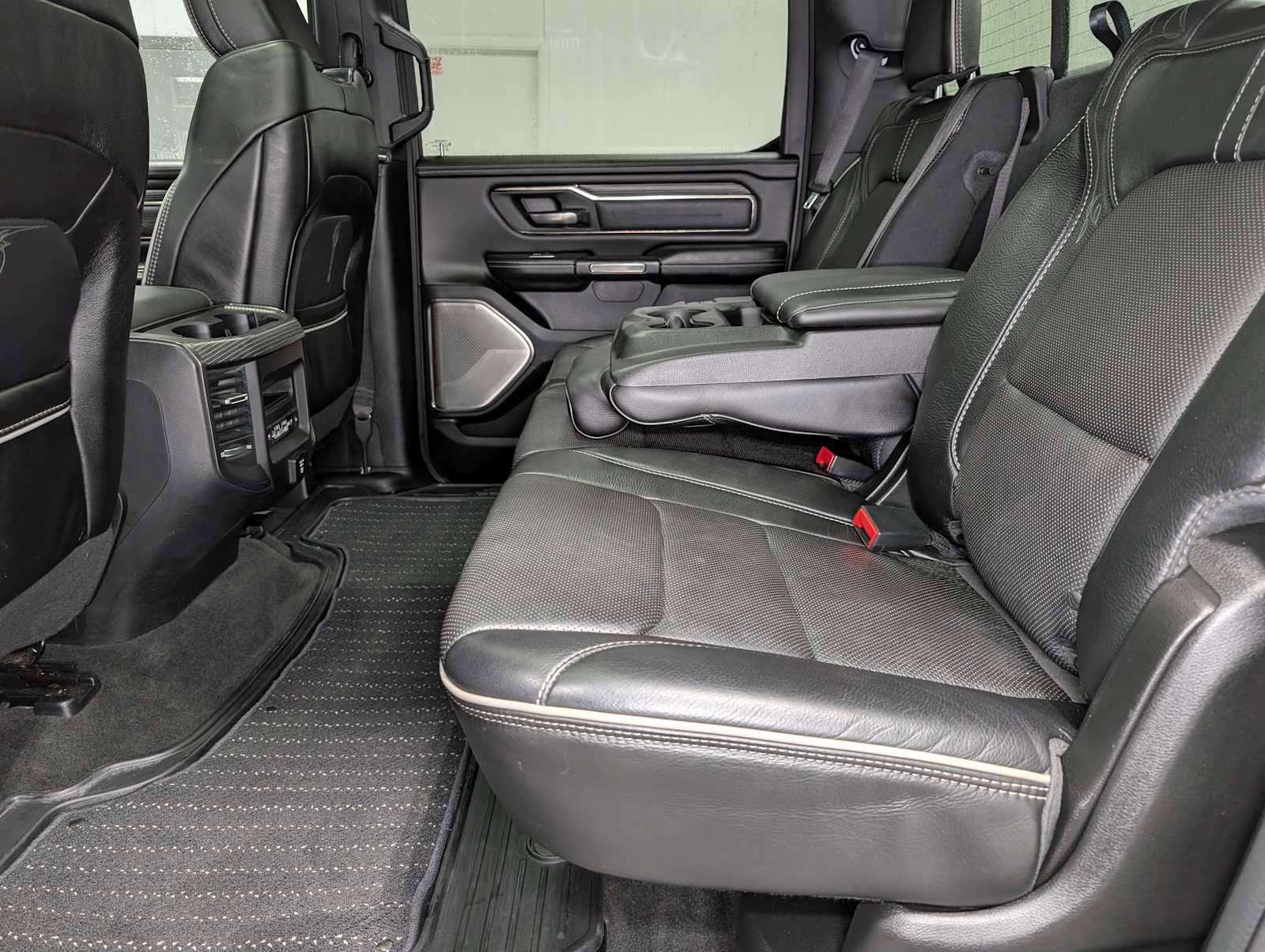 Used 2020 RAM 1500 Limited image 26