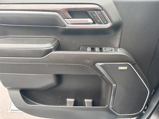 Used 2023 Chevrolet Silverado 1500 LTZ AWD/4WD image 10