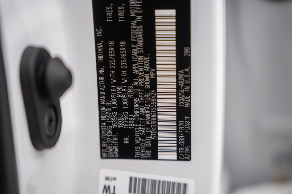 Used 2026 Toyota Highlander XLE AWD/4WD image 44