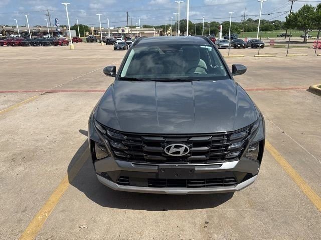 Used 2025 Hyundai Tucson SEL FWD image 2