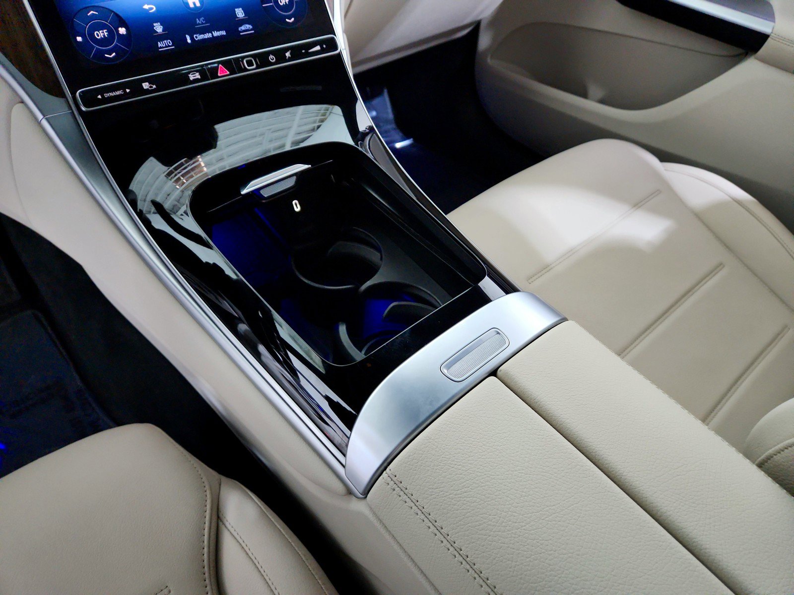 Certified 2024 Mercedes-Benz GLC 300 4MATIC image 15