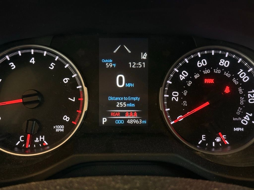 Used 2022 Toyota RAV4 LE AWD/4WD image 13