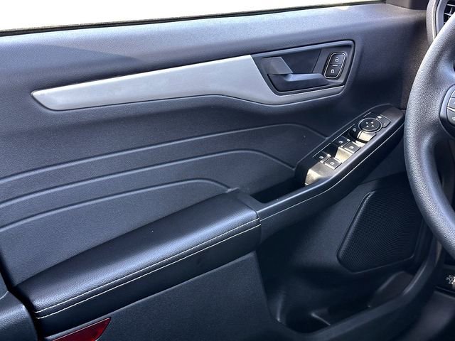 Used 2022 Ford Escape SE image 26