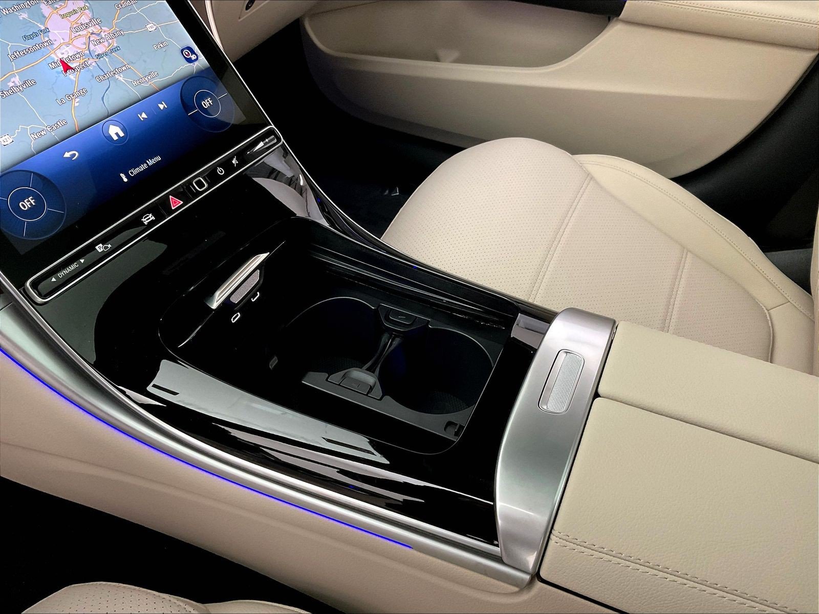 New 2026 Mercedes-Benz C 300 4MATIC Sedan image 11