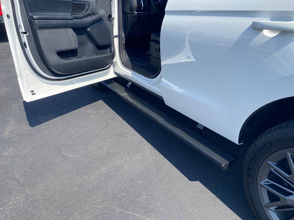 New 2025 Ford Expedition Platinum w/ Stealth Performance Package image 21