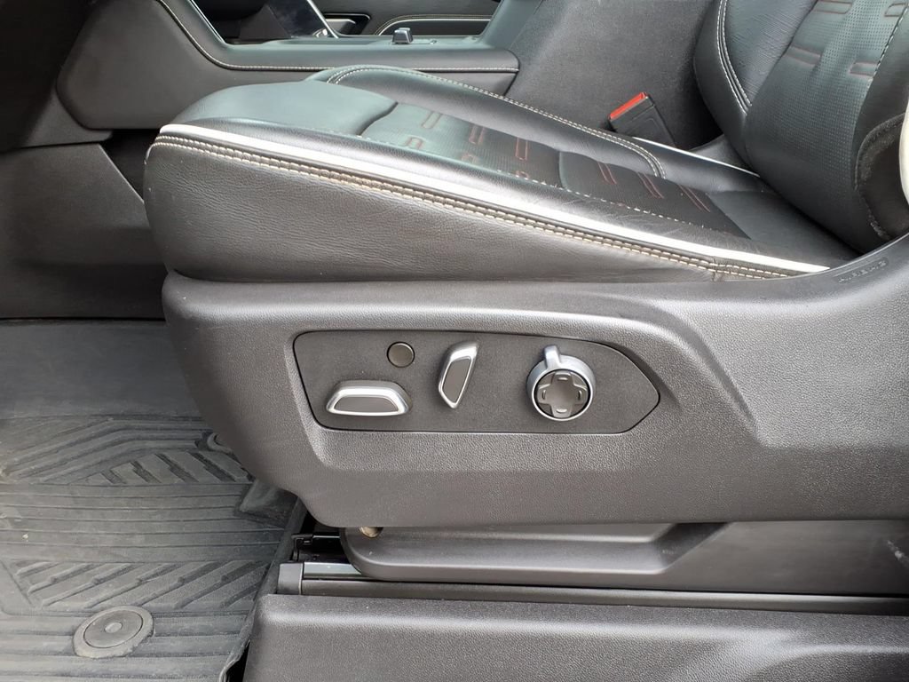 Used 2024 GMC Sierra 2500 AT4X w/ AT4X AEV Edition AWD/4WD image 25