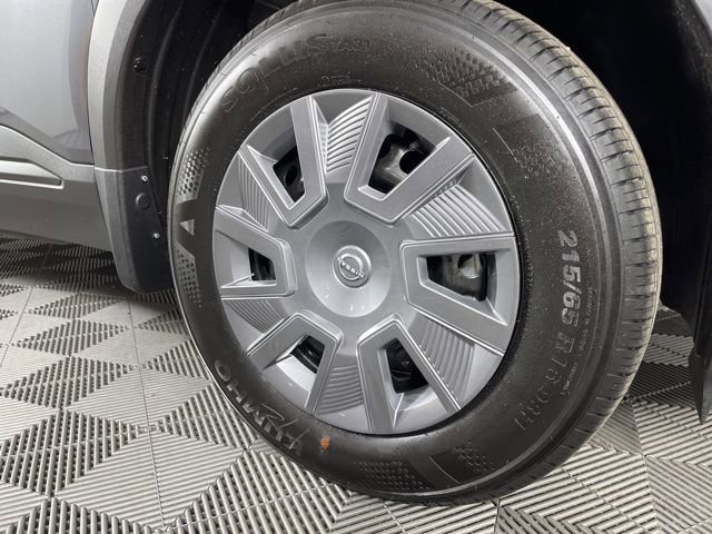 New 2026 Nissan Kicks S image 16