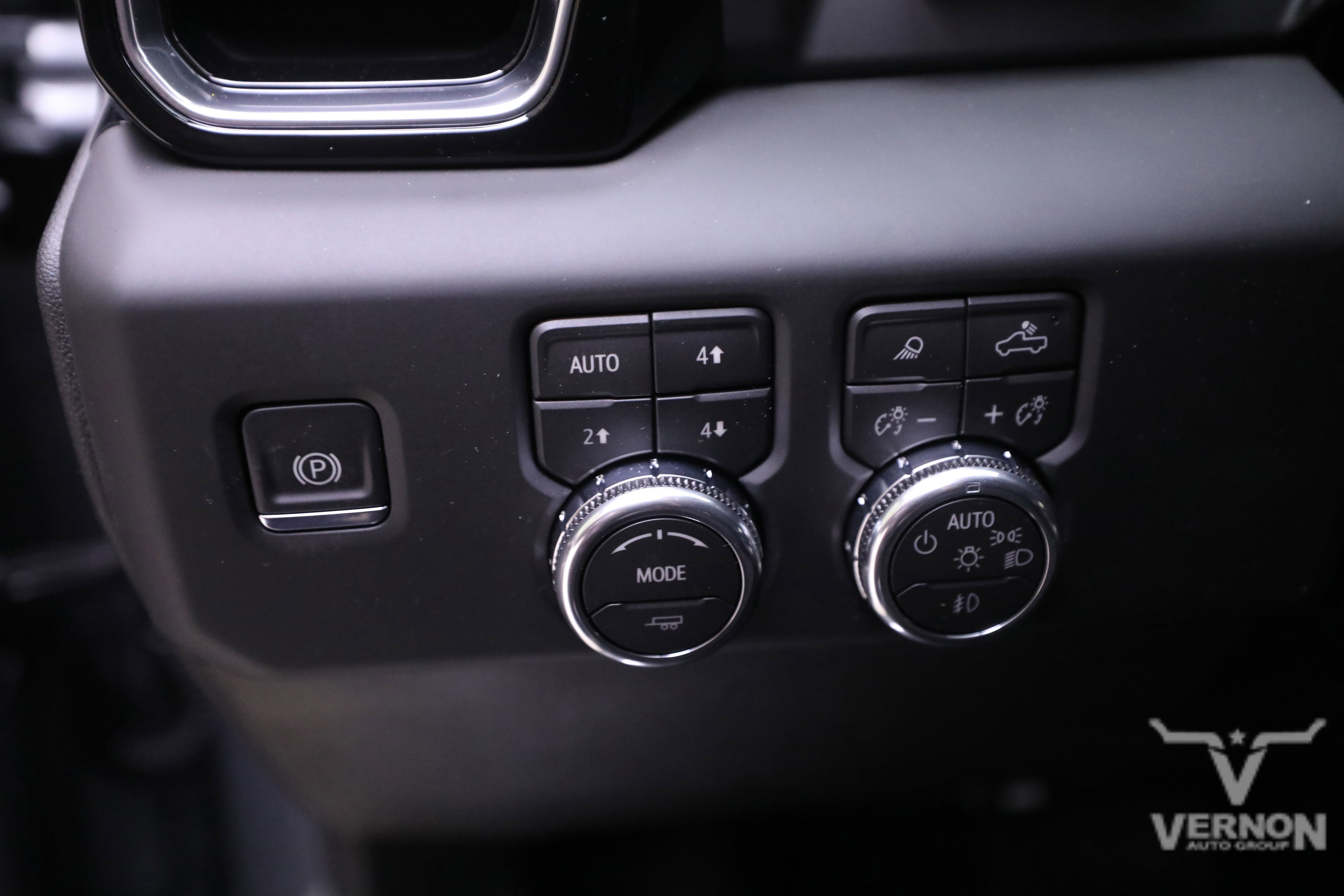 New 2026 GMC Sierra 3500 Denali w/ Technology Package image 16