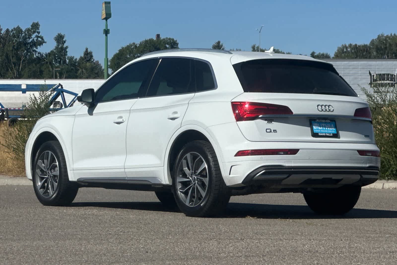 Used 2021 Audi Q5 2.0T Premium w/ Convenience Package AWD/4WD image 6