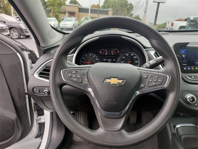 Used 2024 Chevrolet Malibu LT image 31