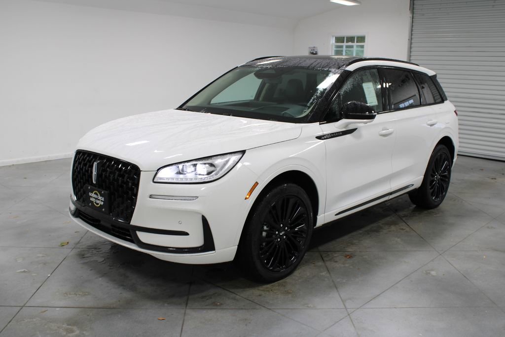 New 2026 Lincoln Corsair Reserve image 3