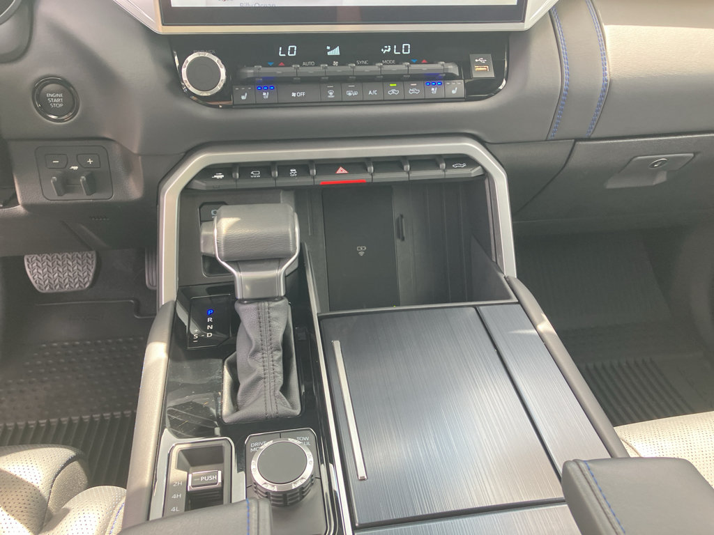 Used 2025 Toyota Tundra Platinum AWD/4WD image 13