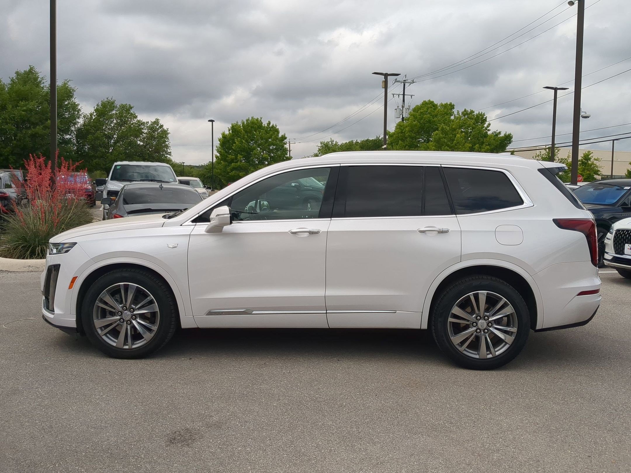 Used 2021 Cadillac XT6 Premium Luxury image 6