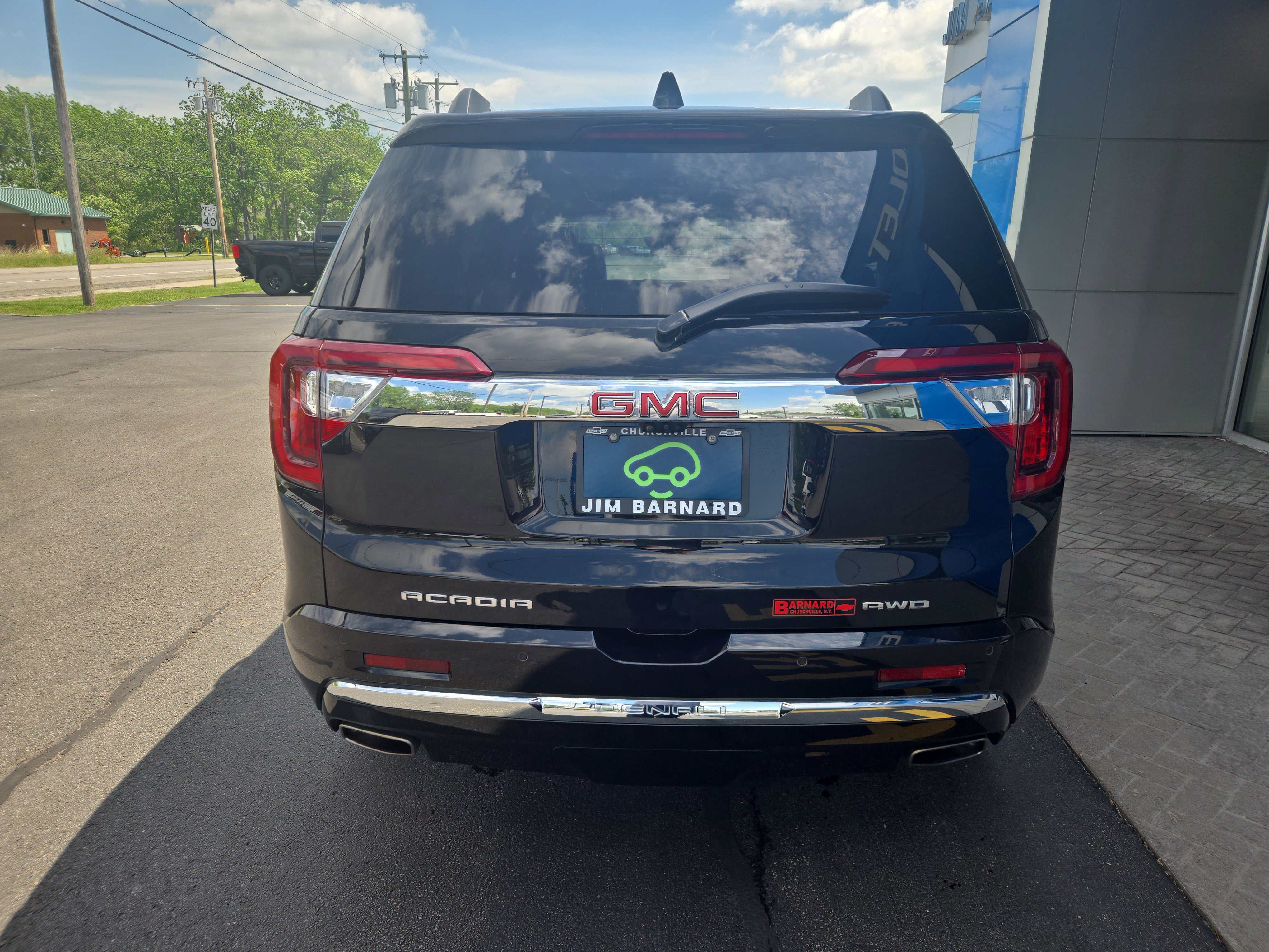 Certified 2023 GMC Acadia Denali w/ Denali Technology Package AWD/4WD image 9