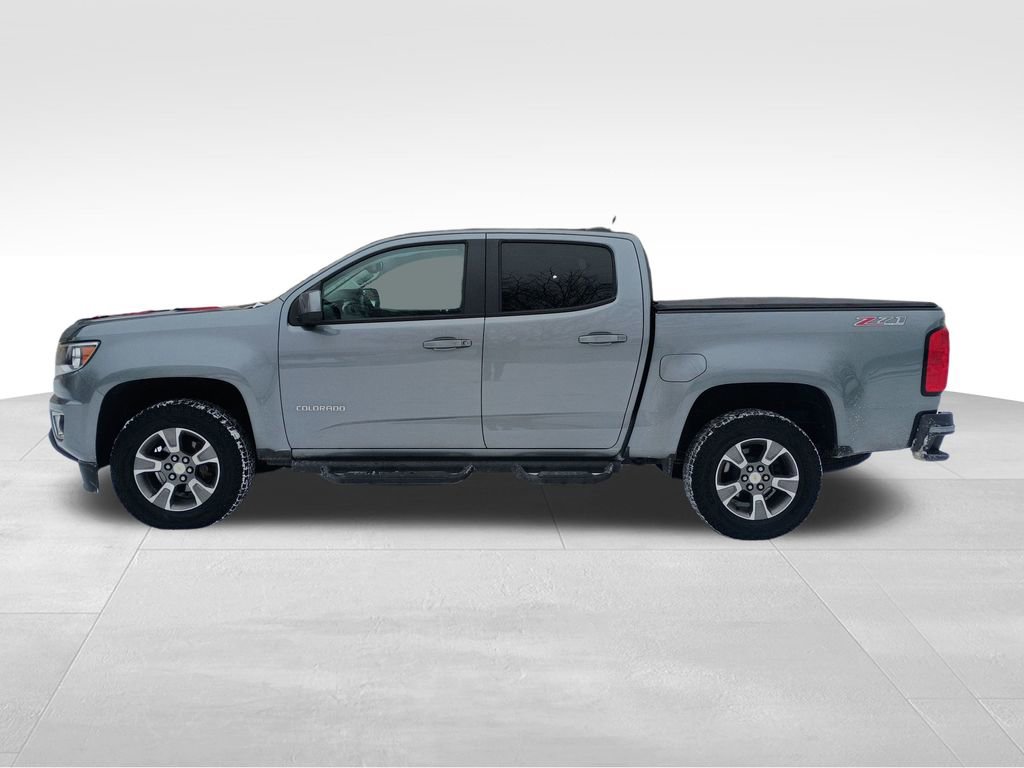 Used 2018 Chevrolet Colorado Z71 w/ LPO, Premium Interior Package image 2