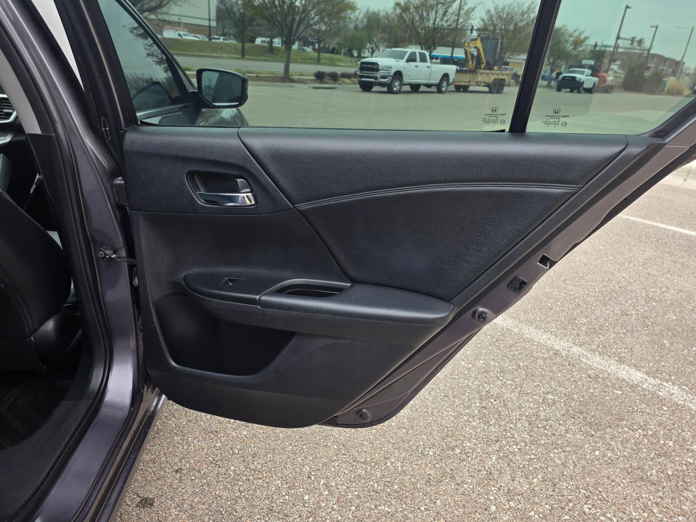Used 2015 Honda Accord Sport image 24