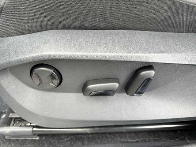 Used 2024 Volkswagen Tiguan Wolfsburg Edition image 12