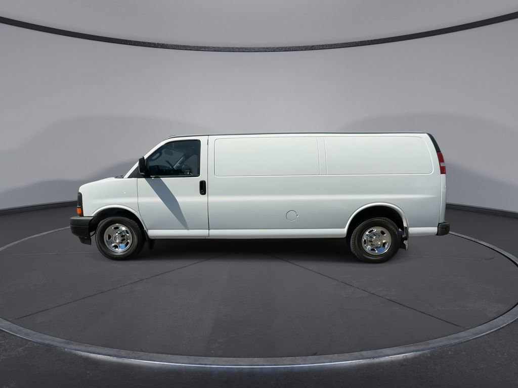 Used 2017 Chevrolet Express 3500 Extended RWD image 5
