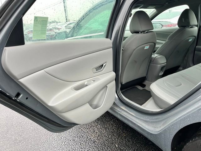 New 2026 Hyundai Elantra Sport FWD image 17