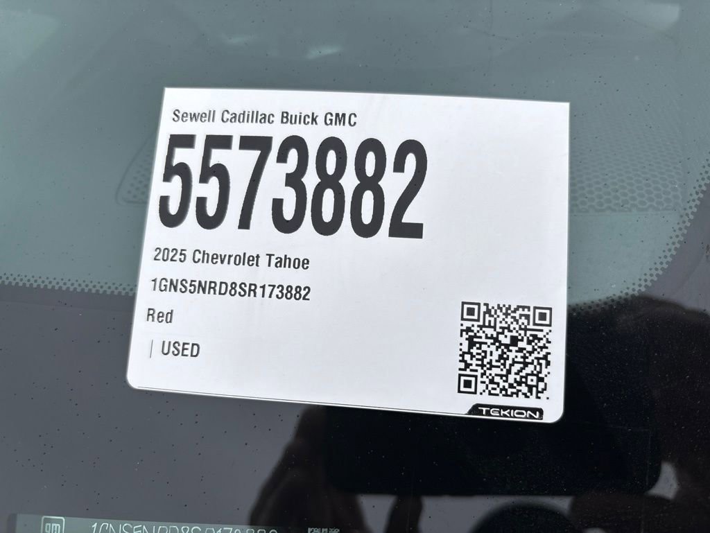 Used 2025 Chevrolet Tahoe LT w/ Comfort Package RWD image 4