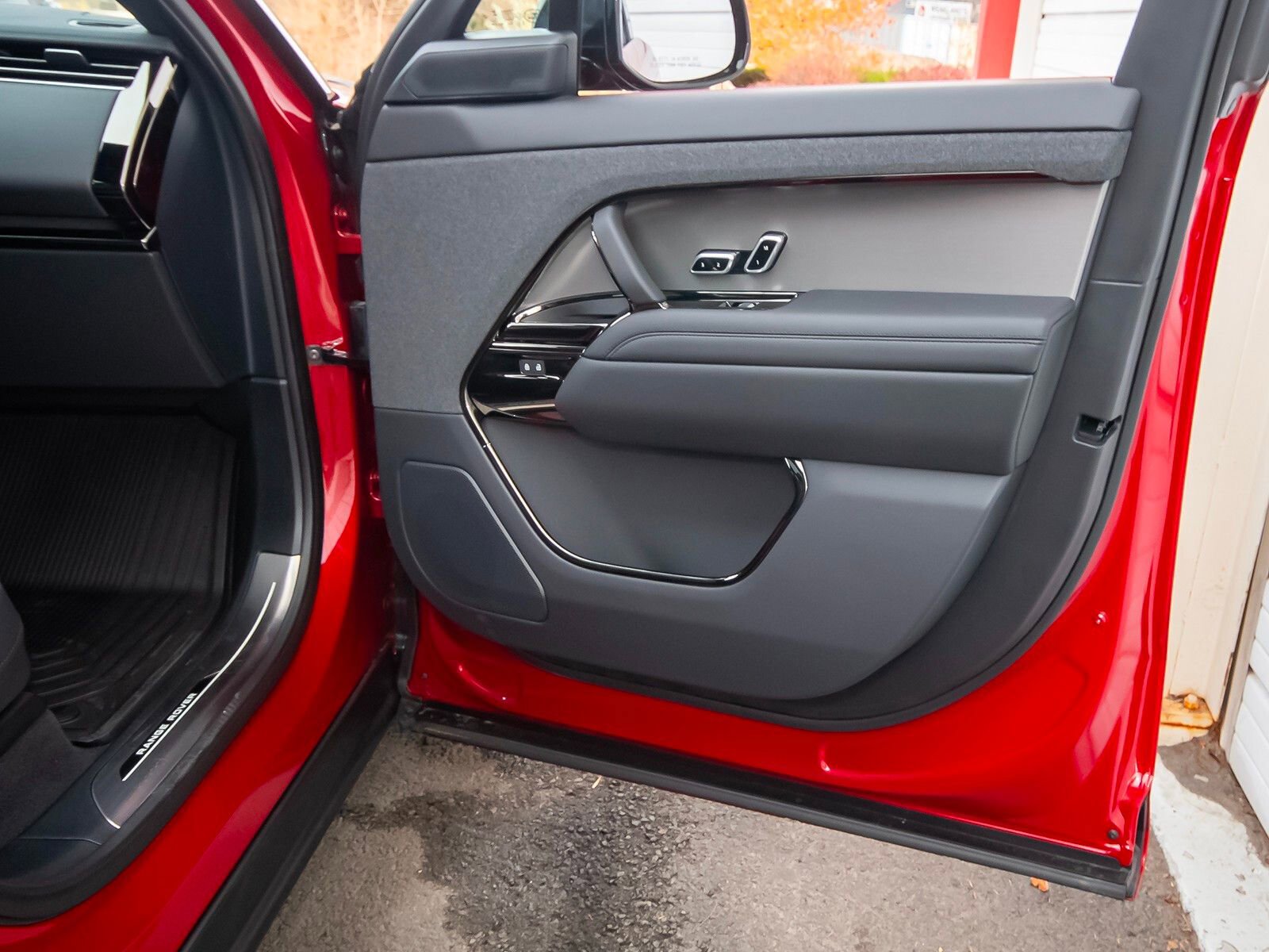 New 2025 Land Rover Range Rover Sport Dynamic SE image 43