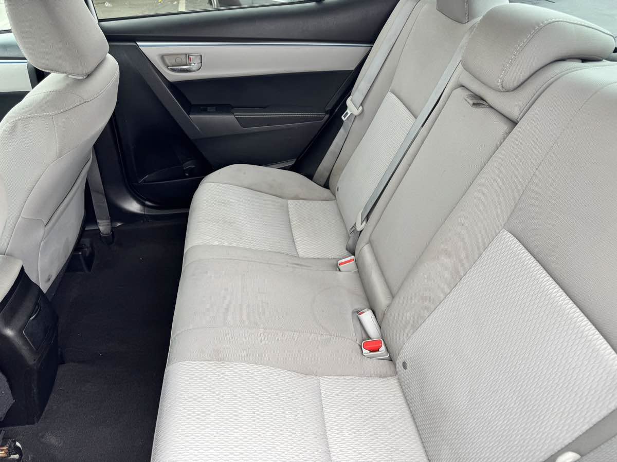 Used 2016 Toyota Corolla LE FWD image 26
