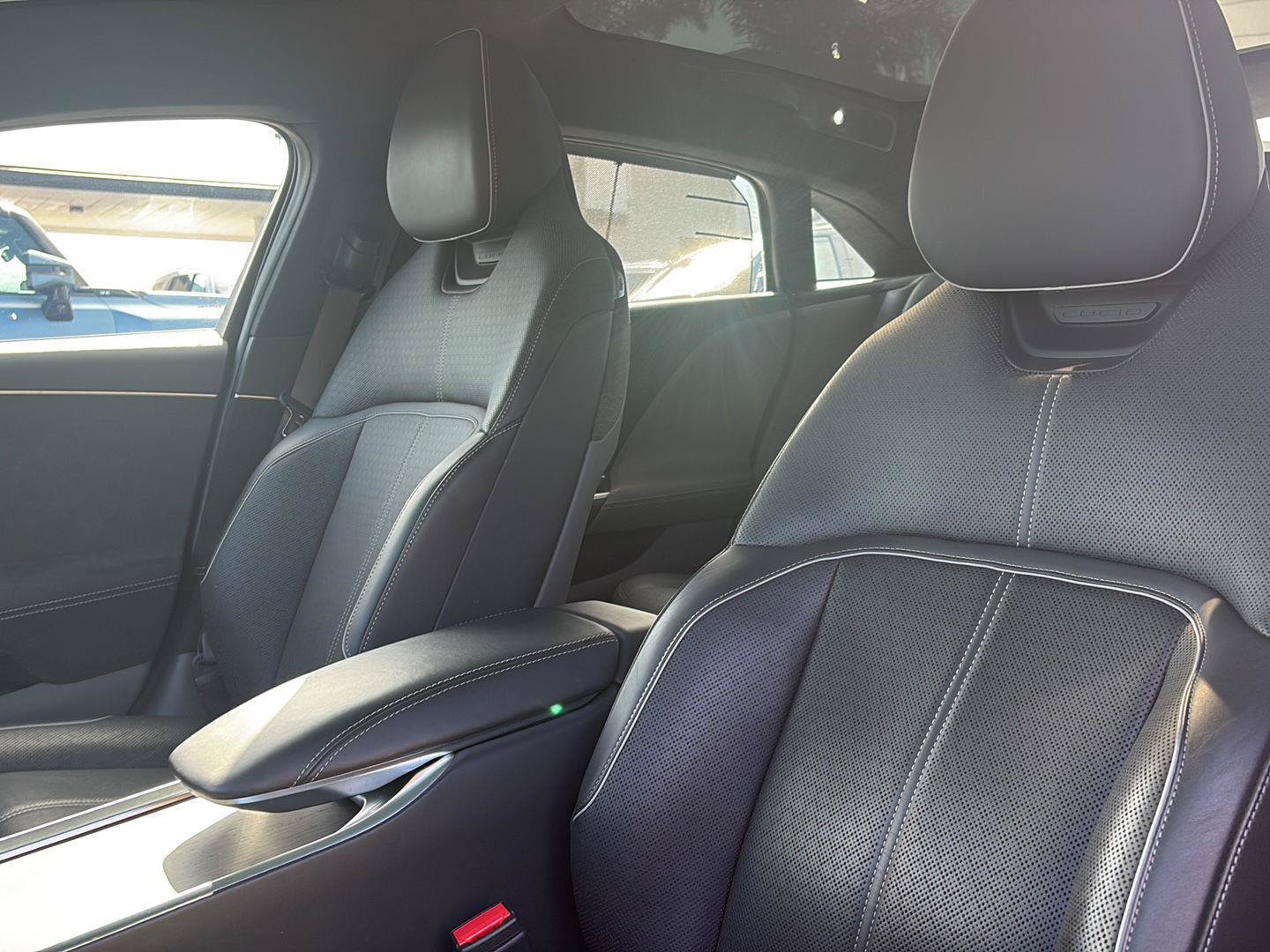 Used 2022 Lucid Air Grand Touring AWD/4WD image 25
