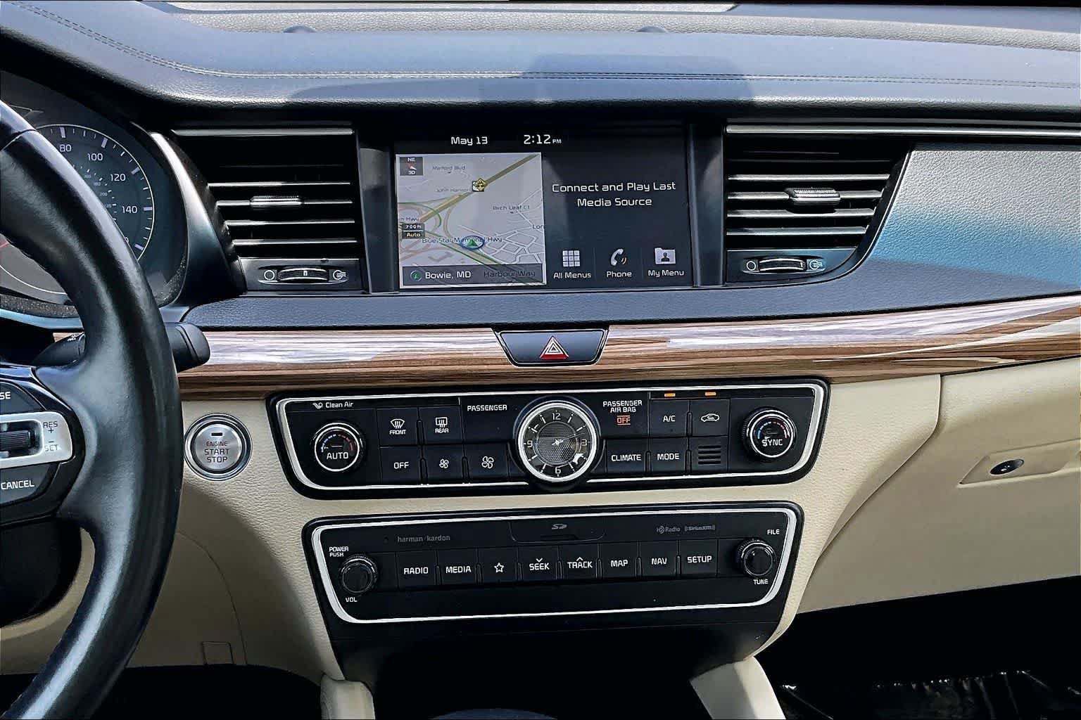 Used 2019 Kia Cadenza Technology FWD image 12