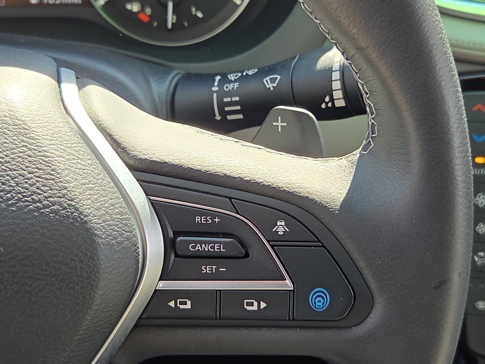 Certified 2023 INFINITI QX50 Luxe image 22