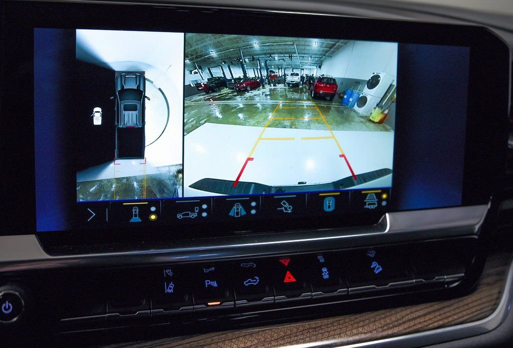 Used 2025 Chevrolet Silverado 2500 LT w/ Safety Package image 19