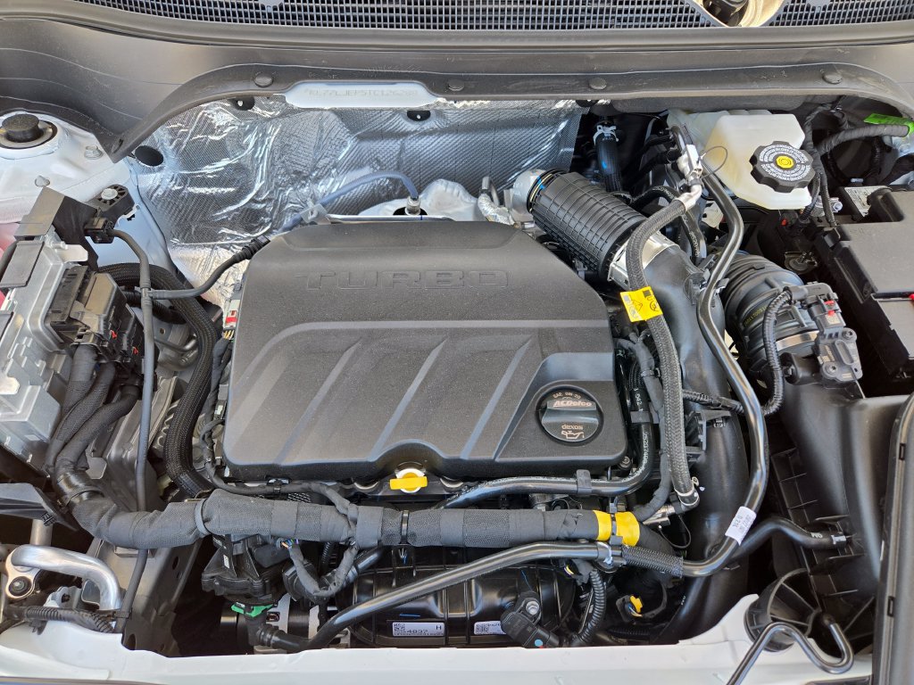 New 2026 Chevrolet Trax RS w/ Driver Confidence Package FWD image 24