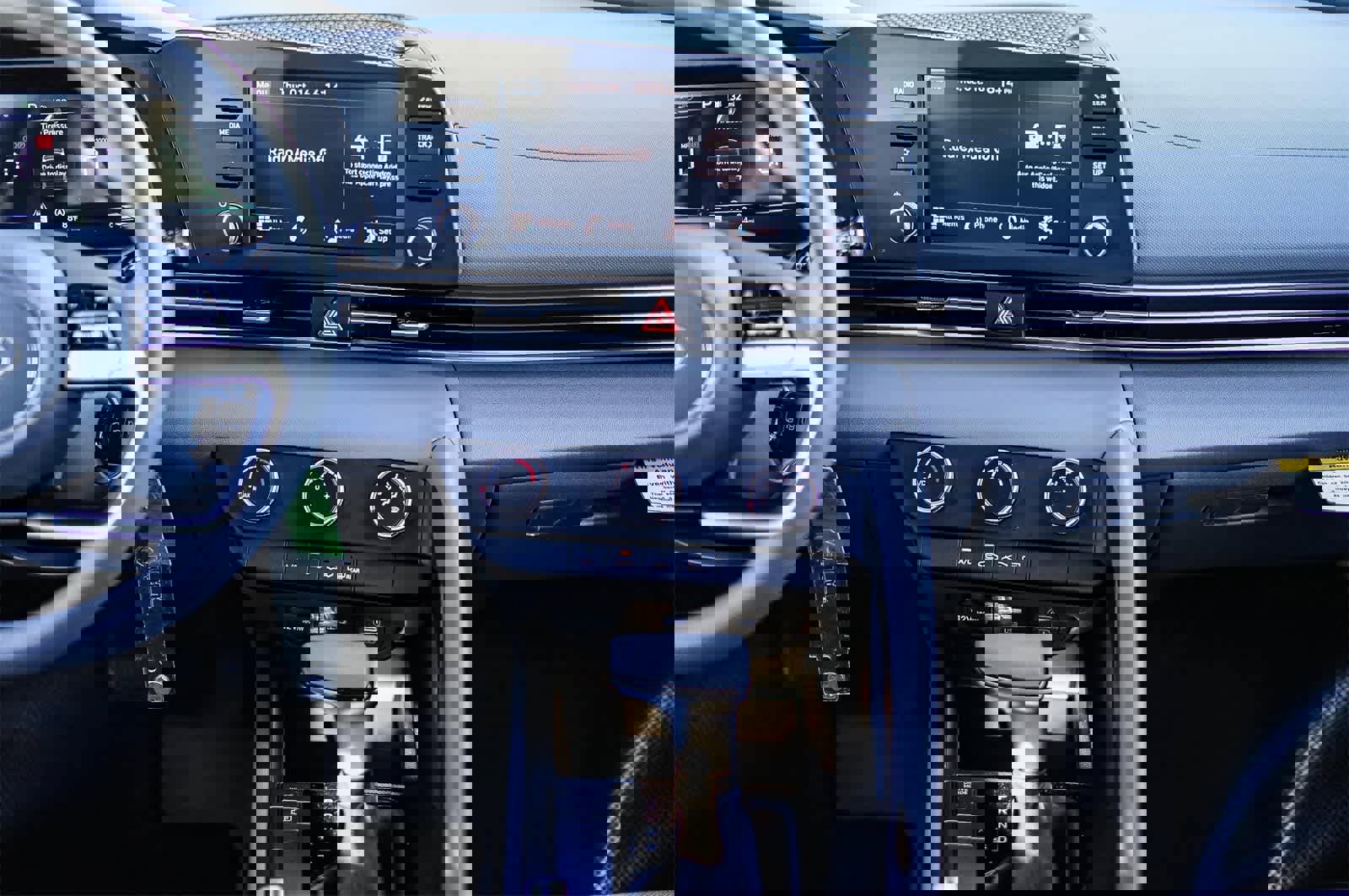 New 2025 Hyundai Elantra SE w/ Cargo Package image 16